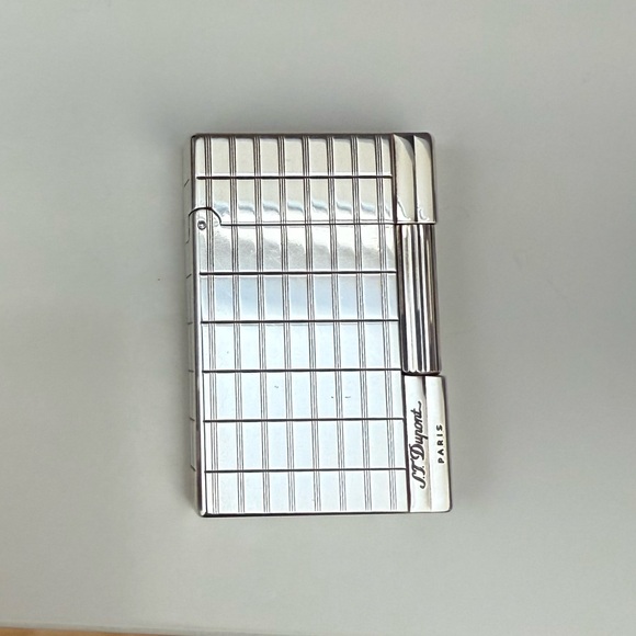 ST Dupont Ligne Silver Plated & Rectangles Design Lighter - Picture 2 of 11